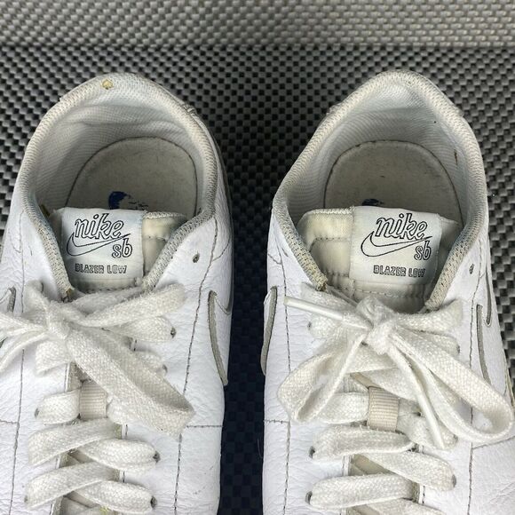 Nike SB Blazer Low x NBA Mens Shoes Size 8 White Leather Low Top Logo Lace Up
